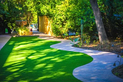 best looking artificial turf